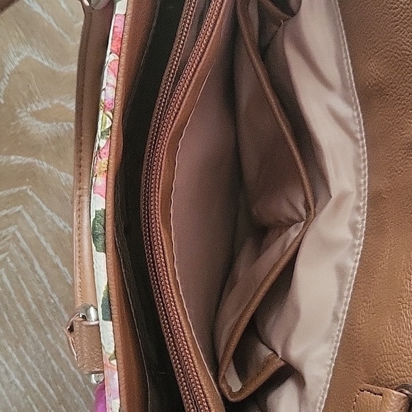 Ninewest Shoulder Bag - Picture 11 of 13